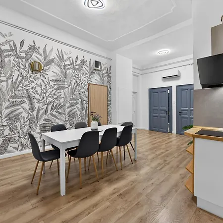 The Grand Kazinczy Boutique Apartament Budapesta